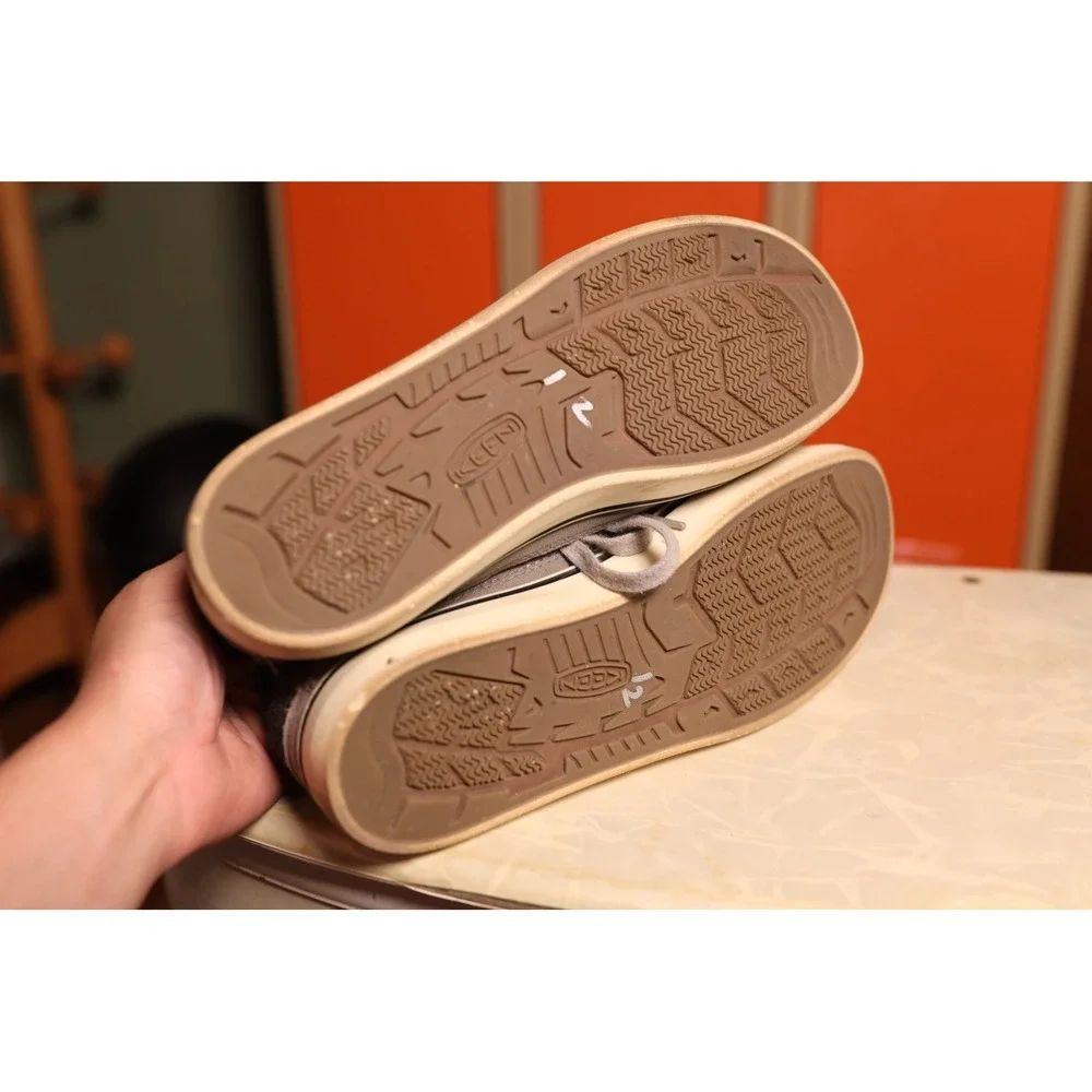 Keen Elsa Womens 9.5 Grey Low Top Lace‎ Up Canvas Sneakers Shoes